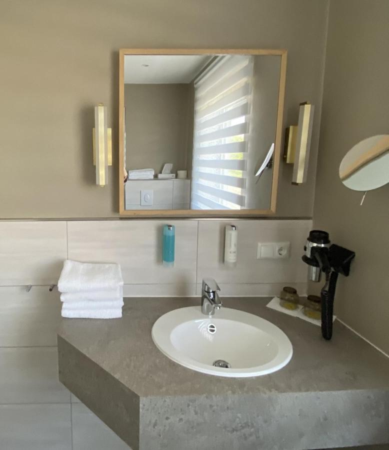 מינדן Hotel Exquisit מראה חיצוני תמונה