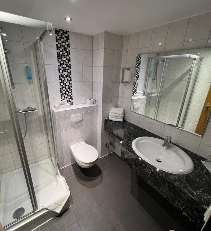 מינדן Hotel Exquisit מראה חיצוני תמונה