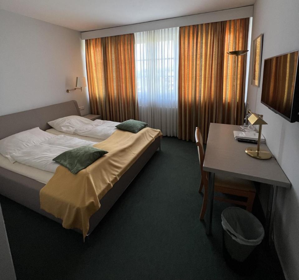 מינדן Hotel Exquisit מראה חיצוני תמונה